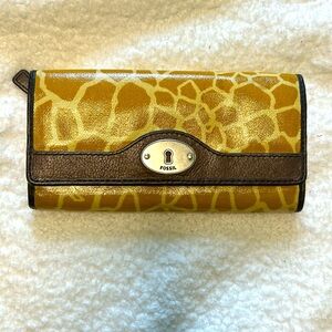Fossil Giraffe Print Wallet